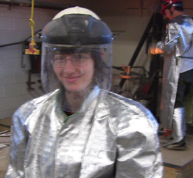 Bronze Pour Kristine in Suit